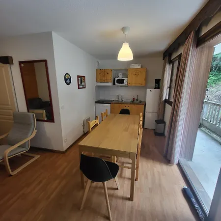3 Vallees, Piscine Et Sauna Apartment