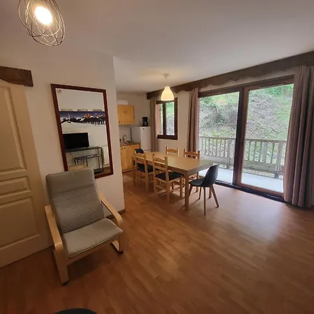3 Vallees, Piscine Et Sauna Apartment